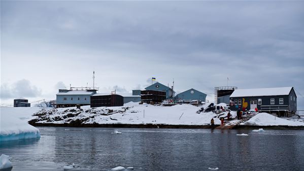 Polar proof of neXat’s globality at Ukrainian Antarctic base